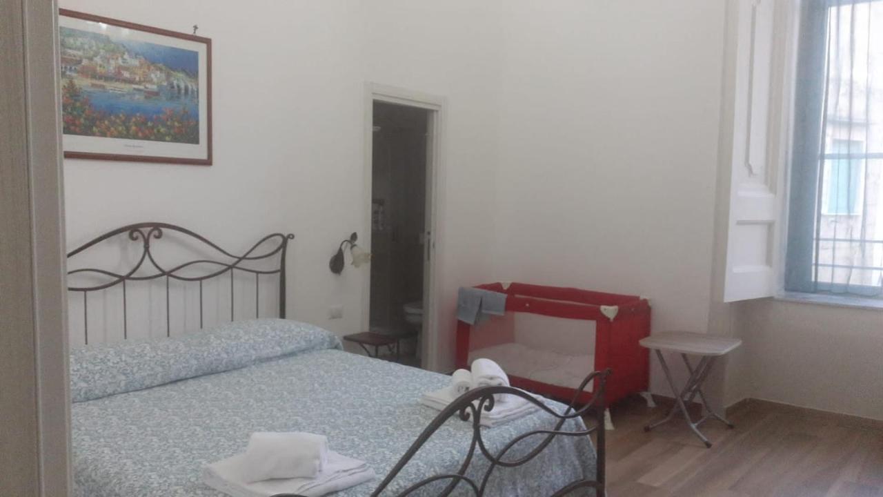 B&B Palazzo Sersale Napoli Exteriér fotografie