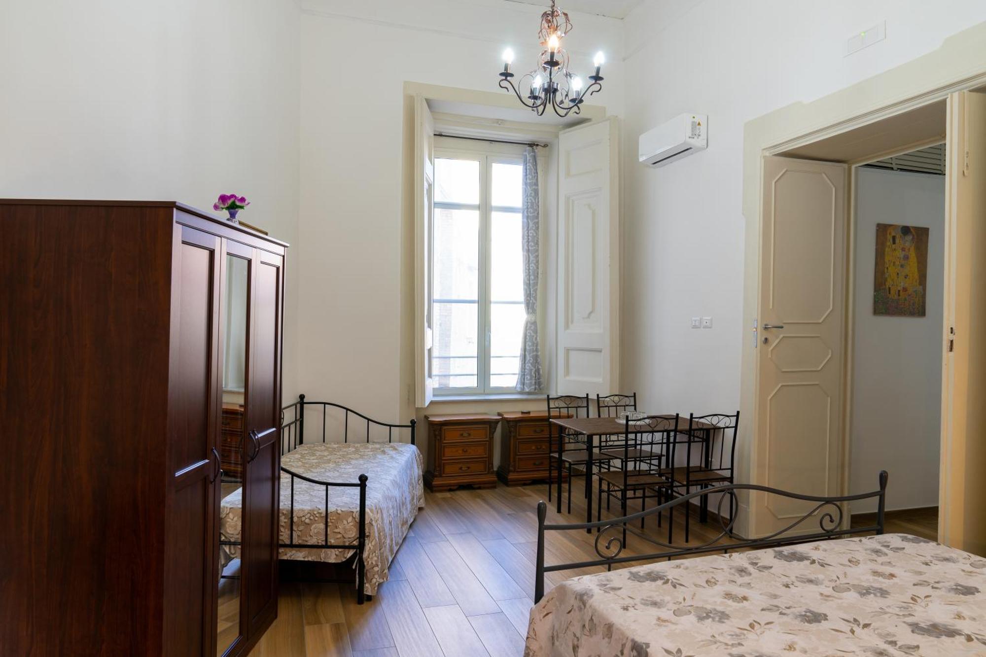 B&B Palazzo Sersale Napoli Exteriér fotografie