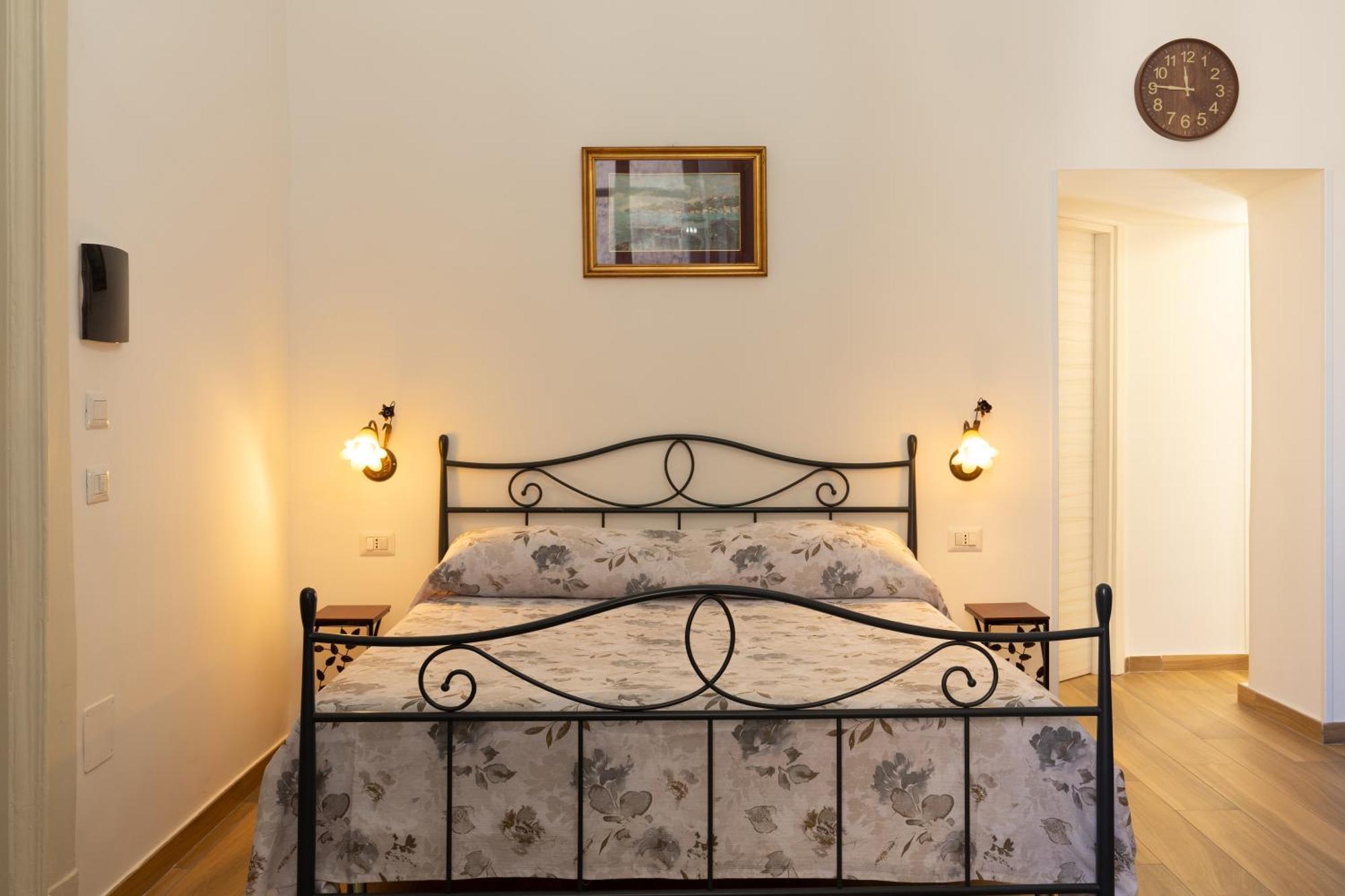 B&B Palazzo Sersale Napoli Exteriér fotografie