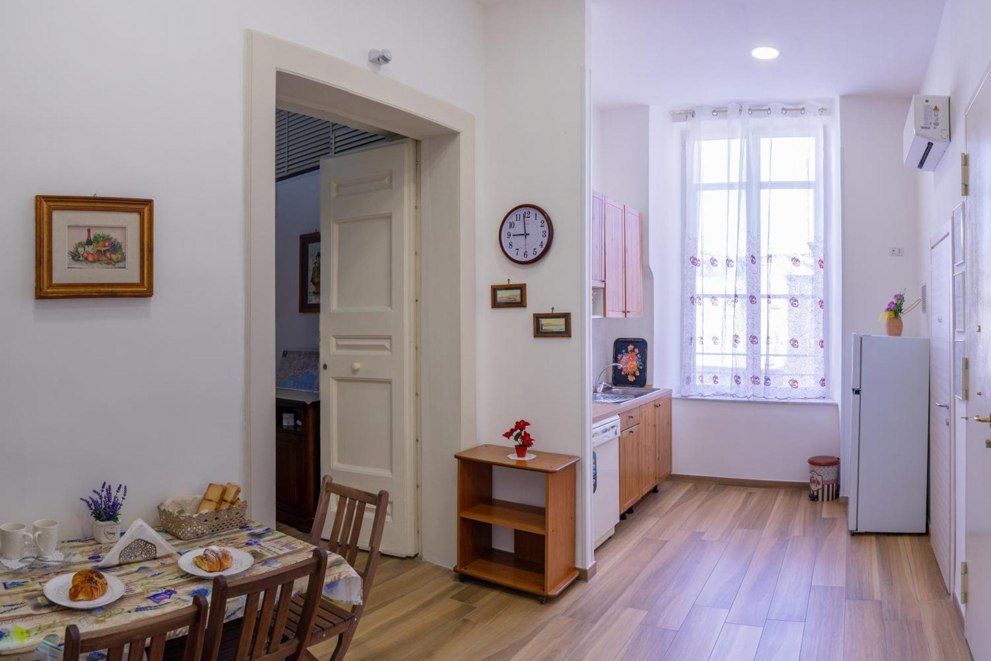 B&B Palazzo Sersale Napoli Exteriér fotografie